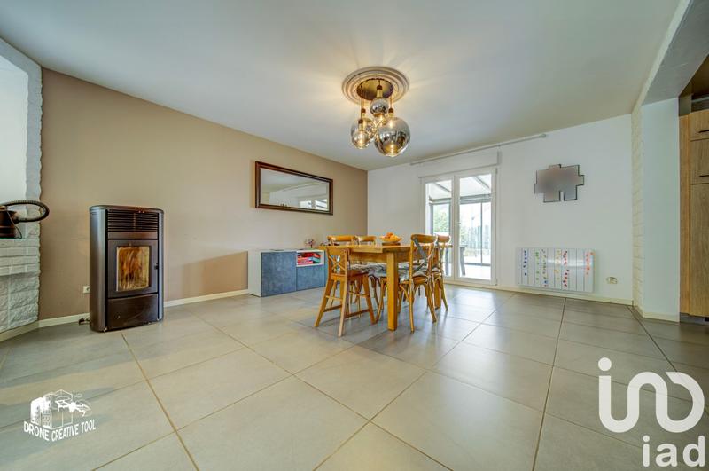 Maison - 230 m² - 7 pièces