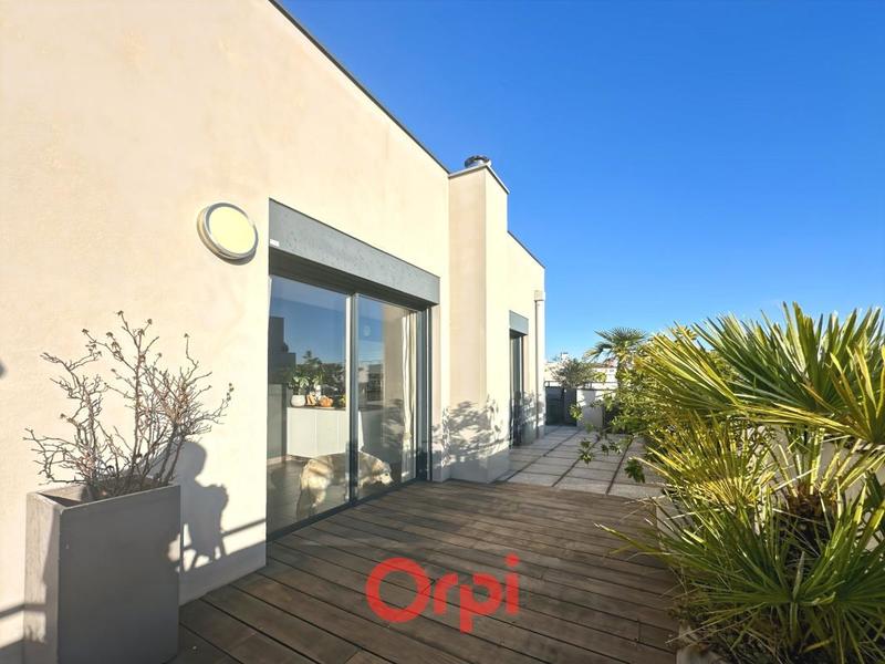 Penthouse - 113 m² - 4 pièces