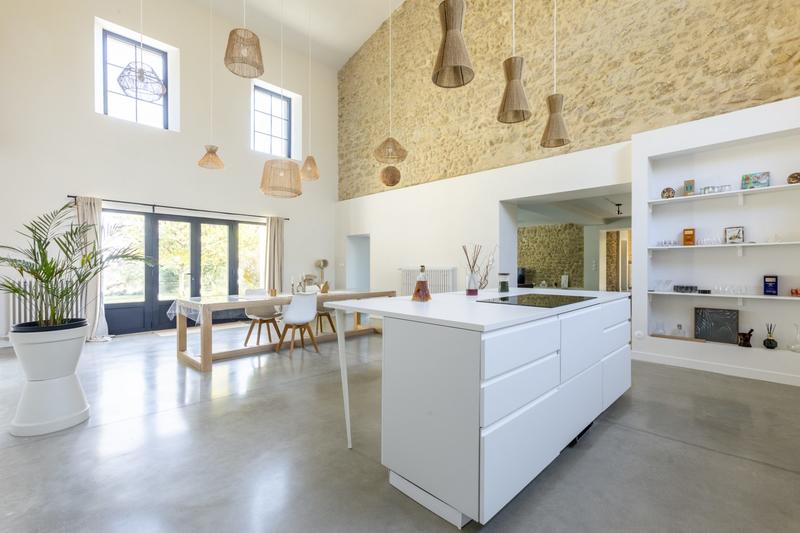 Maison ancienne - 226 m² - 7 pièces