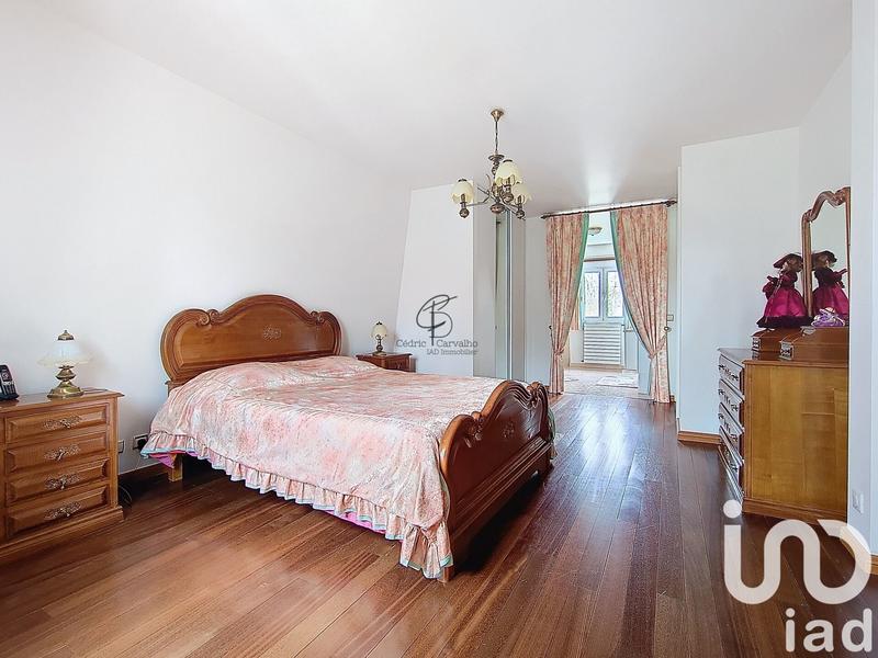 Maison - 161 m² - 6 pièces