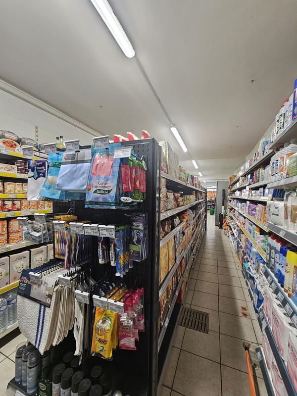 Fonds de commerce - Magasins - 79 m²