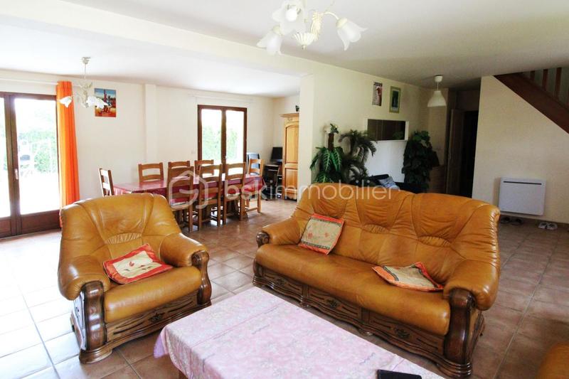 Maison traditionnelle - 139 m² - 7 pièces