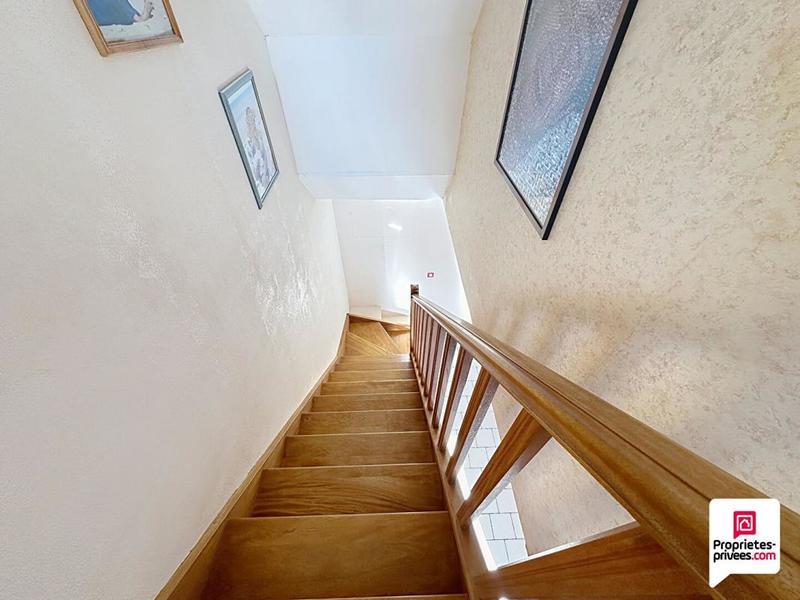 Maison - 115 m² - 6 pièces