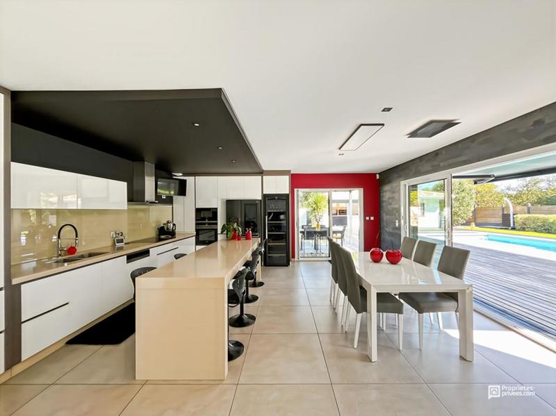 Maison - 180 m² - 6 pièces