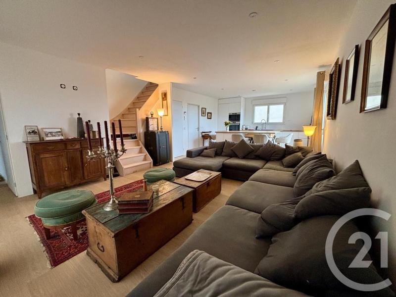 Maison - 130 m² - 8 pièces