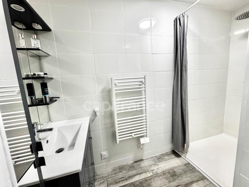 Maison - 137 m² - 7 pièces