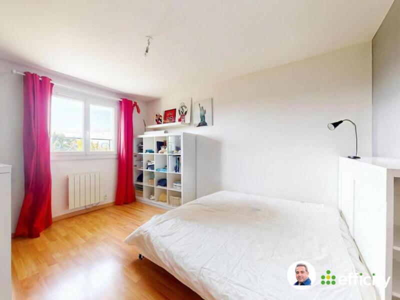 Pavillon - 232 m² - 7 pièces