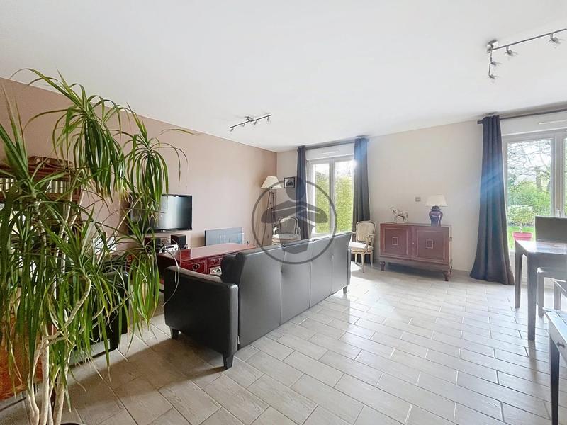 Maison - 98 m² - 5 pièces