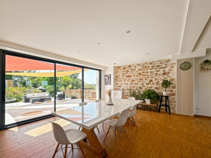 Maison - 185 m² - 4 pièces