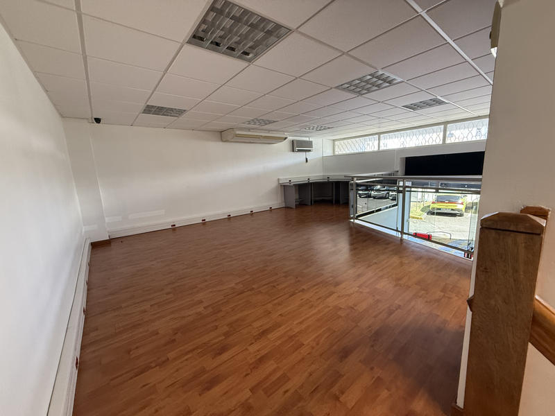 Local commercial - 110 m²