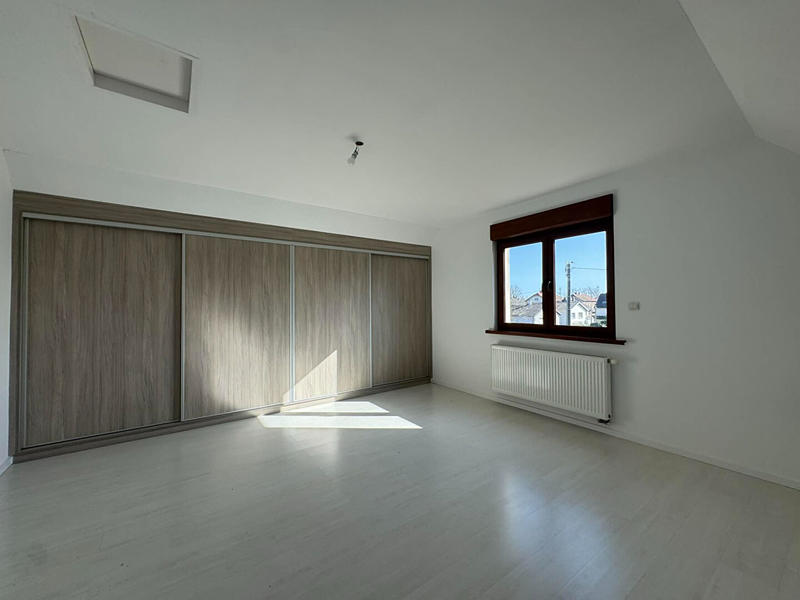 Maison - 137 m² - 5 pièces