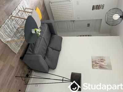 Chambre - 9 m² - 1 pièce