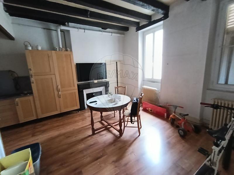 Immeuble - 58 m² - 6 pièces