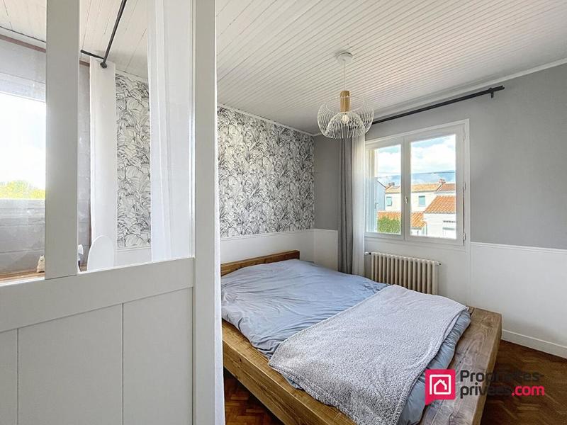 Maison - 174 m² - 8 pièces