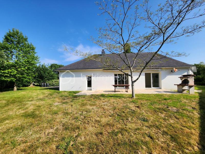 Maison traditionnelle - 155 m² - 7 pièces