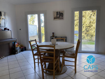 Maison - 90 m² - 5 pièces