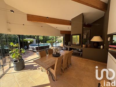 Maison - 165 m² - 5 pièces