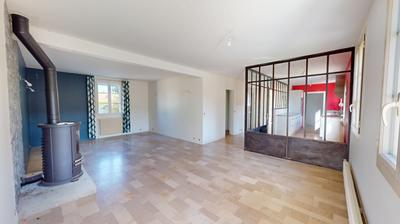 Maison - 201 m² - 6 pièces