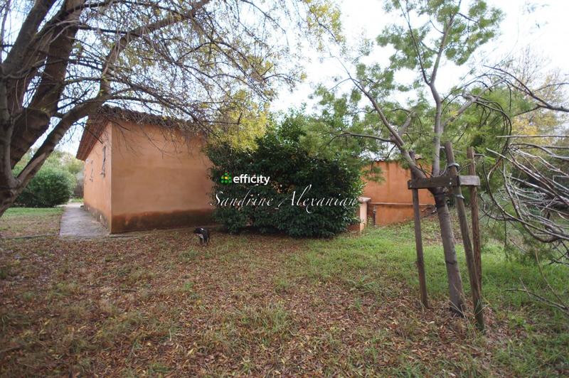 Pavillon - 210 m² - 5 pièces