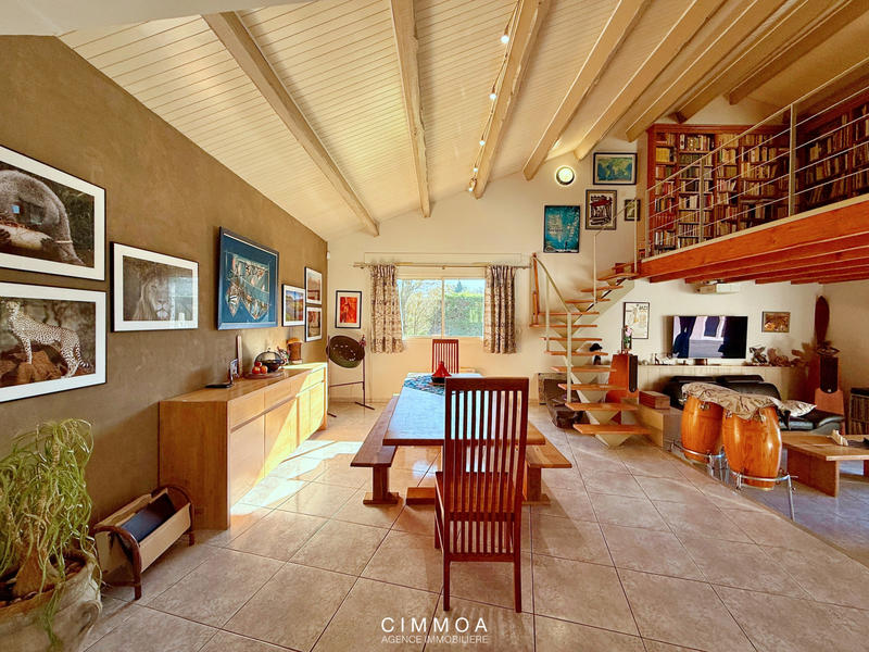 Maison - 160 m² - 5 pièces