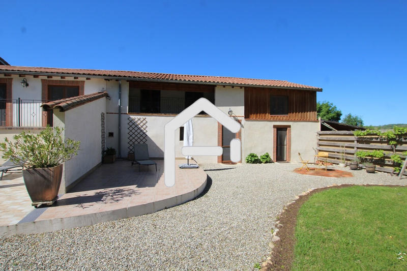 Corps de ferme - 375 m² - 11 pièces