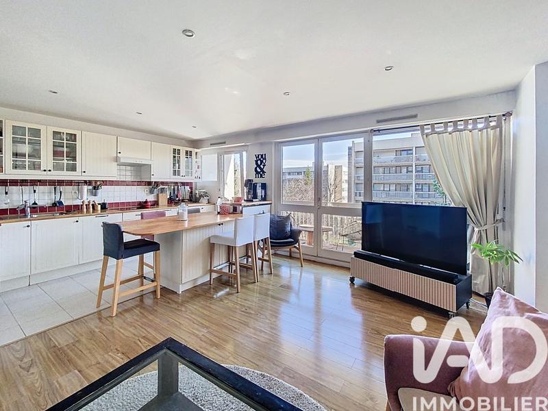 Appartement - 102 m² - 5 pièces