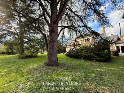 Maison - 200 m² - 11 pièces