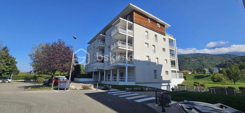 Appartement - 76 m² - 4 pièces