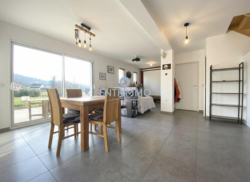 Maison - 100 m² - 5 pièces