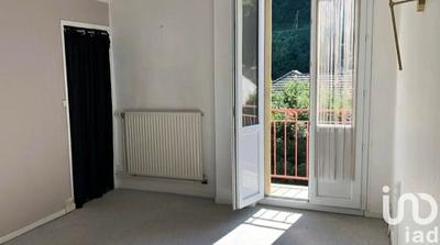 Appartement - 80 m² - 5 pièces