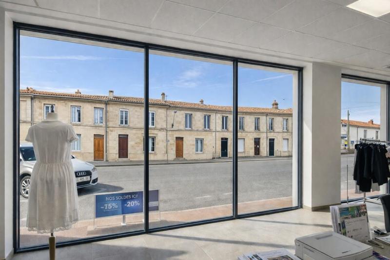 Local commercial - 200 m²