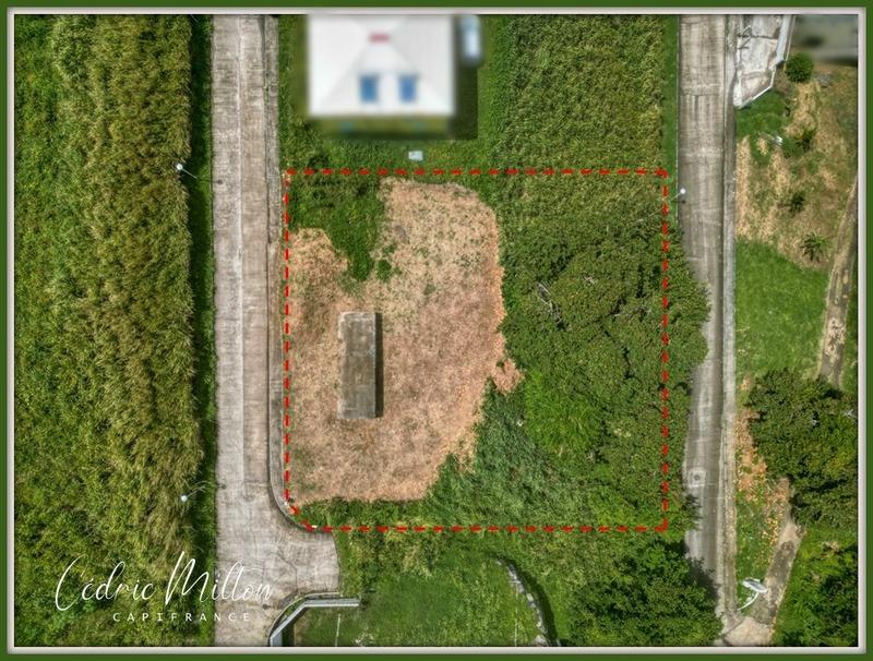 Terrain constructible - 1 232 m²