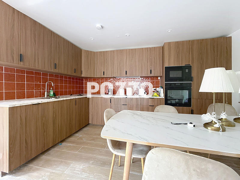 Maison - 90 m² - 5 pièces