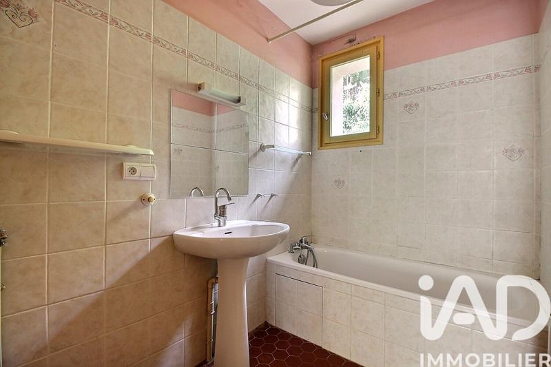 Maison - 138 m² - 7 pièces