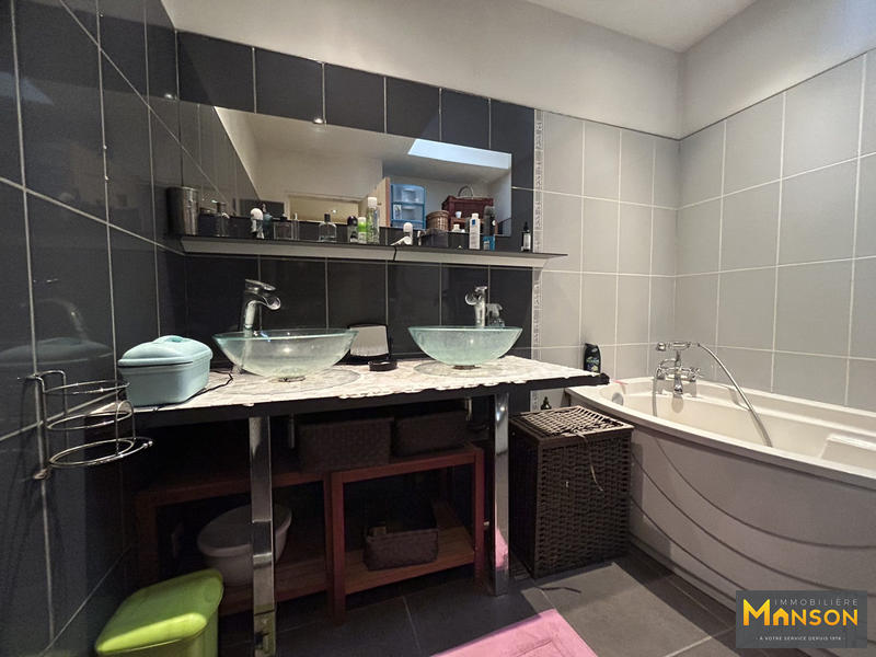 Appartement - 84 m² - 4 pièces