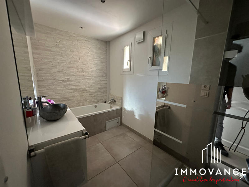 Villa - 143 m² - 5 pièces