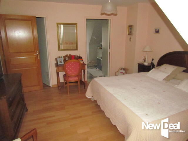 Propriété - 228 m² - 7 pièces