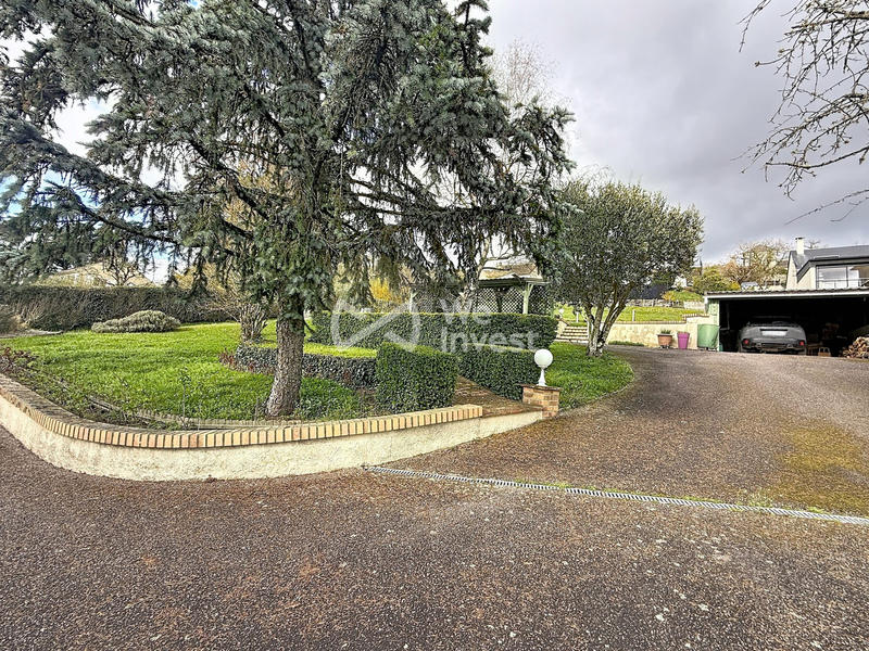 Maison - 215 m² - 7 pièces