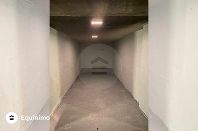 Parking / Garage - 12 m²