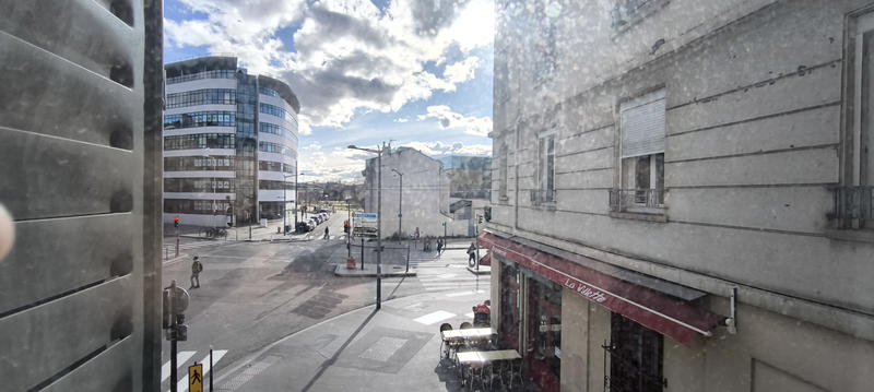 Appartement - 98 m² - 5 pièces