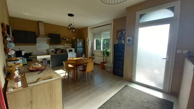 Maison - 111 m² - 6 pièces