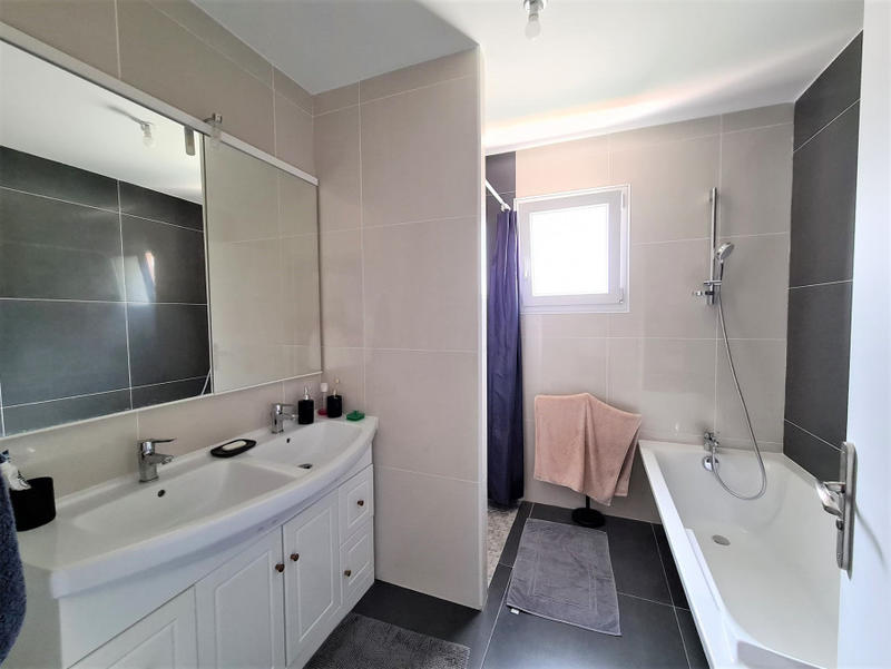 Maison - 138 m² - 6 pièces