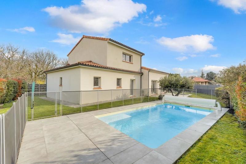 Maison - 165 m² - 6 pièces