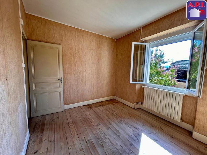 Maison - 106 m² - 7 pièces