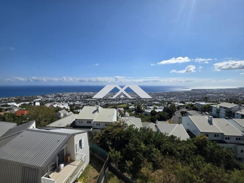 Loft - 123 m² - 4 pièces