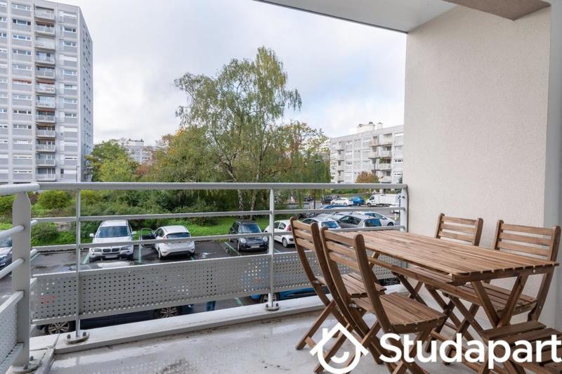 Chambre - 12 m² - 1 pièce