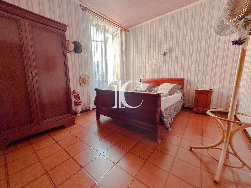 Appartement - 125 m² - 4 pièces