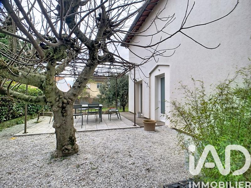 Maison - 198 m² - 7 pièces