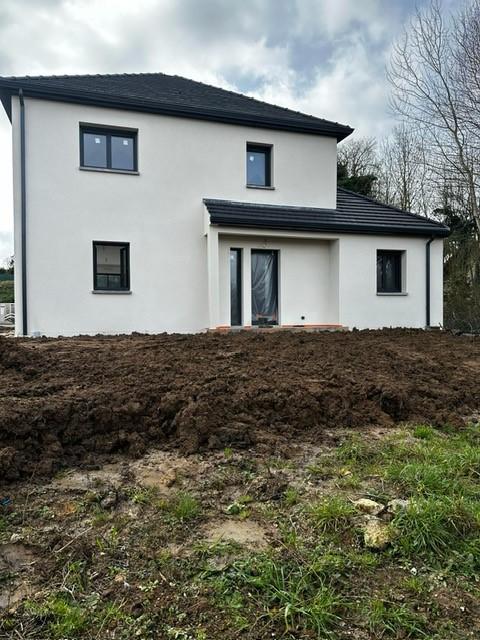 Maison - 100 m² - 5 pièces