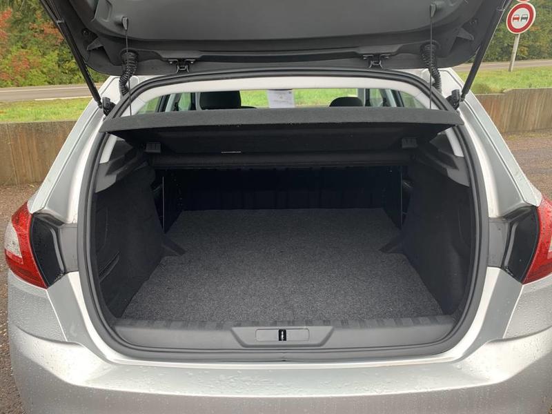 Peugeot 308 Affaire II 1.6 Bluehdi 100 s&amp;amp;S Premium Pack